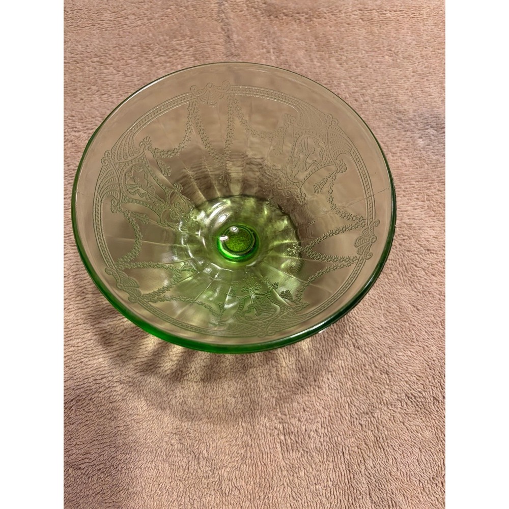 Vintage hocking glass co cameo ballerina green